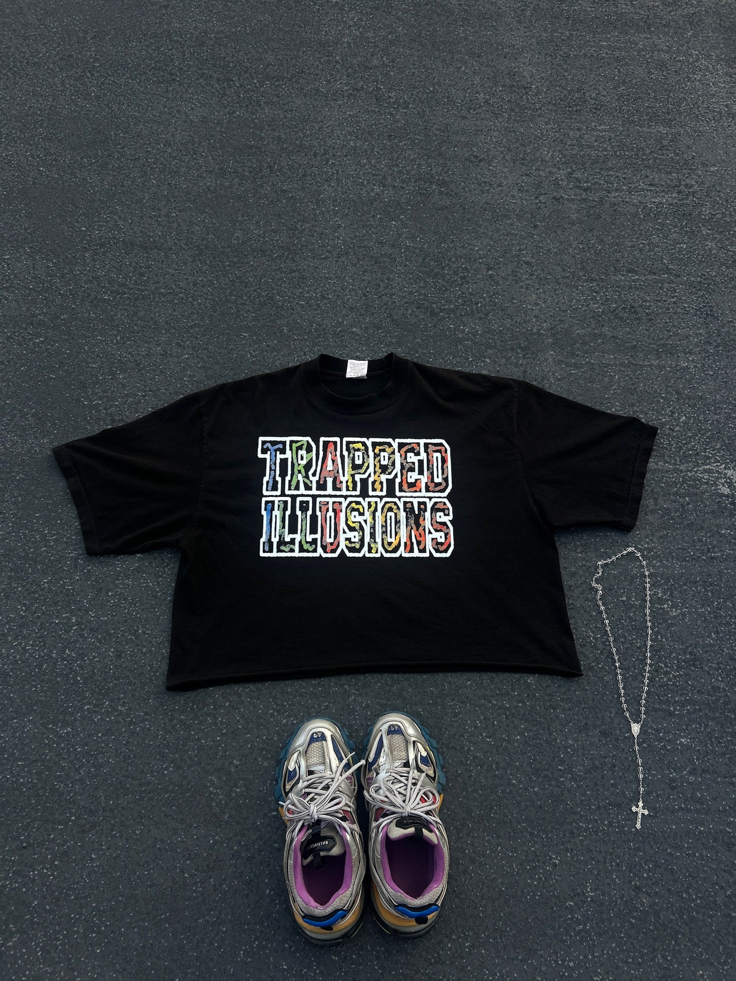 BLACK MULTI COLOR TEE